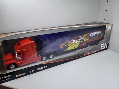 Transportador Oreo/Ritz 2005 Dale Earnhardt Jr Foto 1 de 2