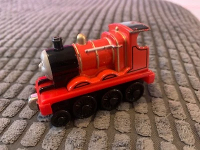 James de Thomas el motor del tanque  Foto 1 de 4