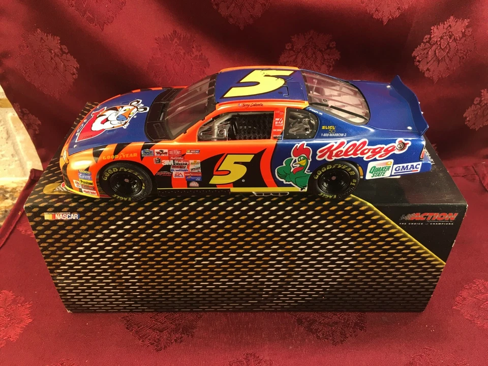 TERRY LABONTE #5 Kellogg’s 2001 RCCA 1/24 ELITE & 1/64 HO Car Diecast SET - Image 1 of 4