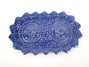 Bordallo Pinheiro Blue Accent Bunny Rabbit Scallop Embossed Majolica Platter - Picture 1 of 6