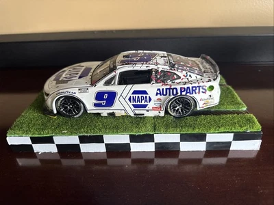 Chase Elliott 2025 Lionel #9 NAPA Auto Parts White Cook Out Clash Win 1/24 - Image 1 of 4