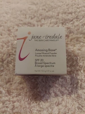 Jane Iredale Amazing Base Loose Mineral Powder SPF 20 Maple - Image 1 of 4
