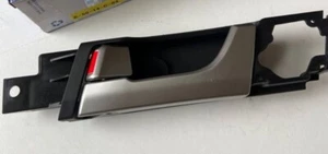 Manija interior de la puerta delantera izquierda para Chevrolet Captiva C140 2012-2018 - Imagen 1 de 3