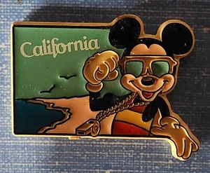Walt Disney Fridge Magnet Collectible California Mickey Mouse - Picture 1 of 2