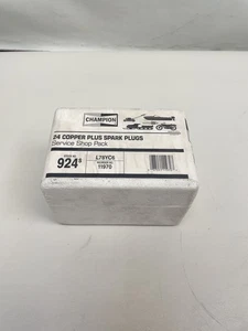 CHAMPION 924S L78YC6 COPPER PLUS SPARK PLUGS SET OF 24 TRUCK CAR - Picture 1 of 6