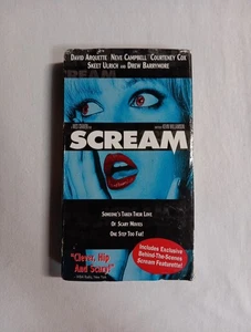 Scream (VHS, 1997) Blue Drew Barrymore Variant Cover Horror - Tested ✔️ - Picture 1 of 6