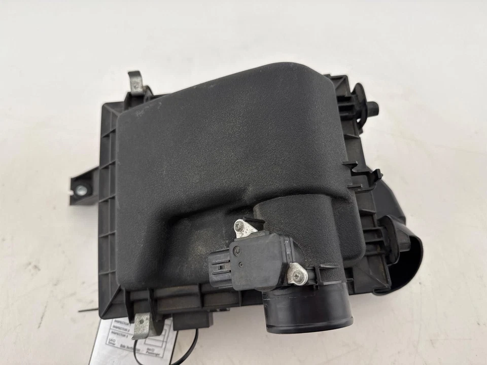 Caja de filtro de admisión de filtro de aire Lexus CT200H 2011-2017 FABRICANTE DE EQUIPOS ORIGINALES Foto 1 de 4