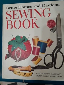 Vtg Better Homes and Gardens Sewing Book 1970 Ring Bound Indexed Hard Cover - Picture 1 of 9