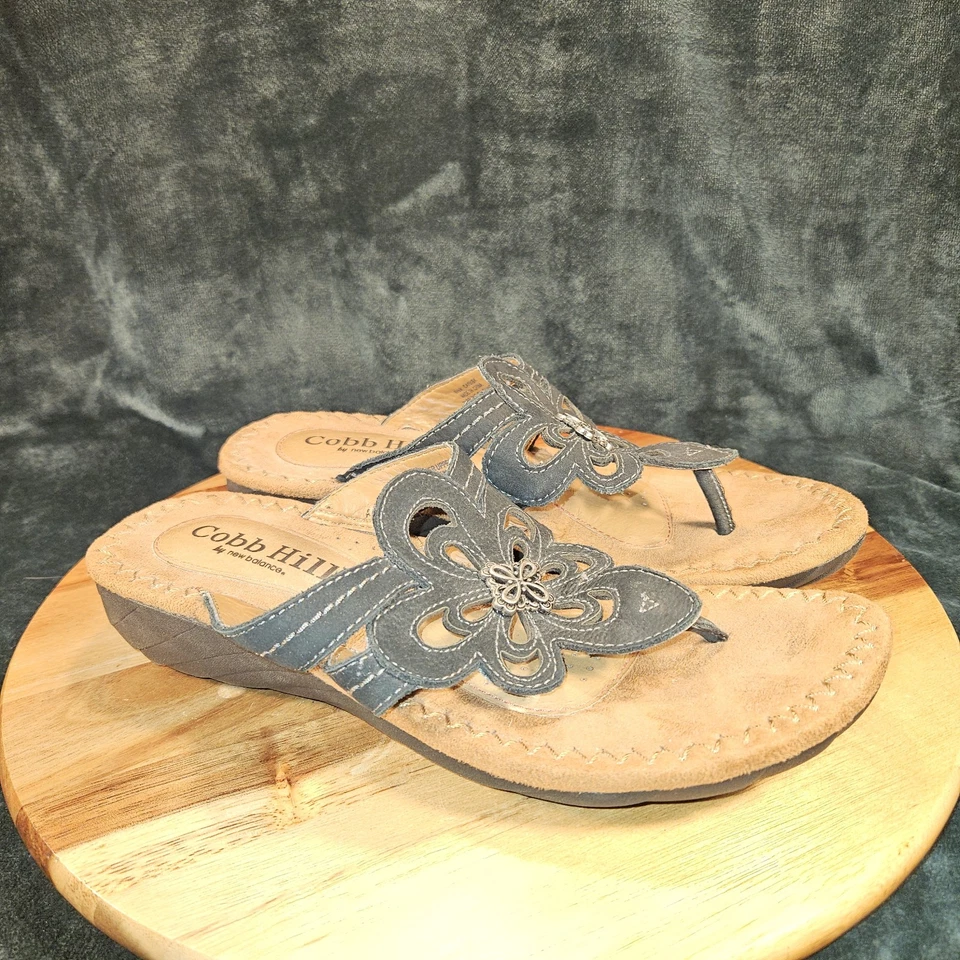 COBB HILL BY NEW BALANCE Flower SANDÁLIAS WEDGE SLIDES SAPATOS FEMININOS 8,5 M Preto - Imagem 1 de 4