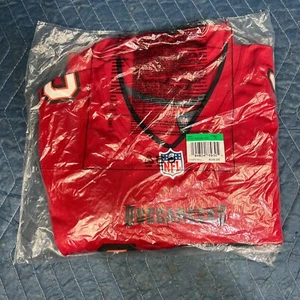 Tom Brady Tampa Bay Buccaneers Nike Game Jersey - Red XL Brand New with tags - Picture 1 of 3