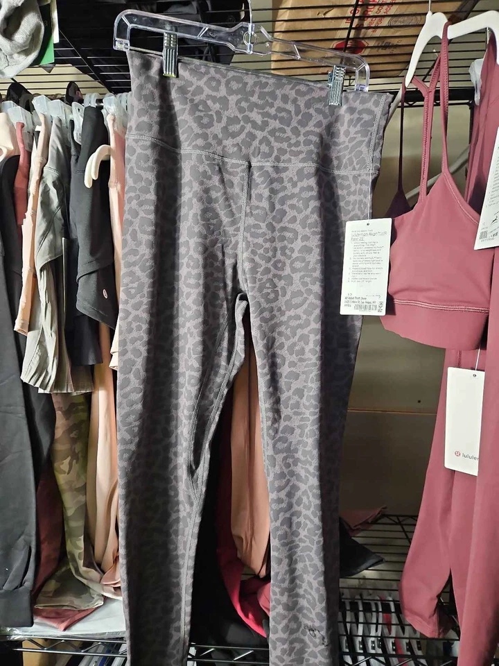 Pantalón Lululemon Align HR 25" Estampado Leopardo Leggings Gris Negro Mujer Talla Foto 1 de 2