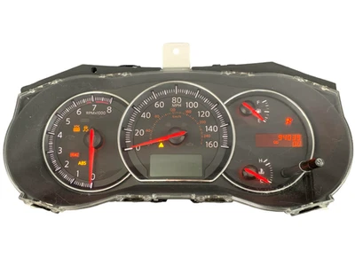 * Panel de instrumentos velocímetro Nissan Máxima 2009 94.039 millas Foto 1 de 3