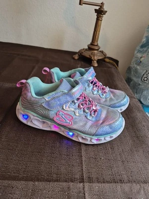 Tenis Skechers Niñas Luces Corazón Espíritu Brillante Sin Cordones Correa Ajustable Talla 2 Foto 1 de 4