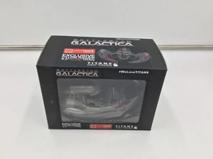 Battlestar Galactica Titans Vinyl Figuren Cylon Raider 4,5" Scartitan Loot Crate - Bild 1 von 12