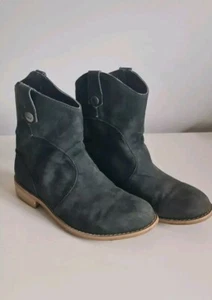 Emu Grey Boots Sz 8 - Picture 1 of 9