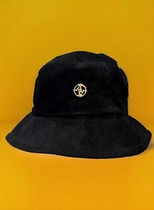 Gorra de béisbol Adrienne Vittadini negra de pana forrada a cuadros - Imagen 1 de 6