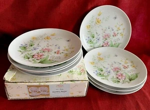 Andrea By Sadek 8 Dessert/Salad Plates Country Flower Pattern Made in Japan - Picture 1 of 7
