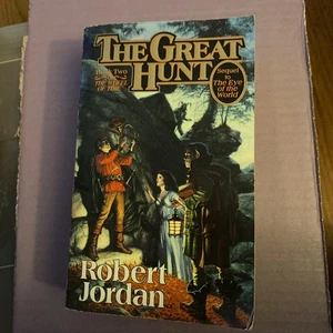 Great Hunt Bk 2 of 'the Wheel of Time' by Robert Jordan 1991 Paperback 1st/21st - Picture 1 of 3