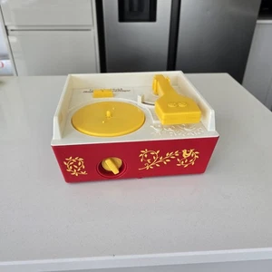  Fisher Price Record Player with 5 Records Works retro  - Picture 1 of 19
