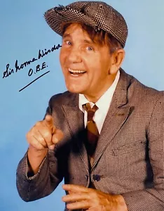 NORMAN WISNESS Firmata Autografata 8x10 FOTO One Good Turn Man of the Moment - Foto 1 di 4