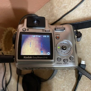 Kodak EasyShare Z710 7.1 MP 10x Optical Zoom Digital Camera *Read Description - Picture 1 of 9