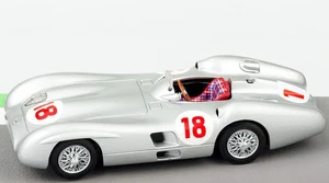 Mercedes W196 Juan Manuel Fangio 1955 Scala 1:43 Modellino Formula 1 Blister New - Foto 1 di 9