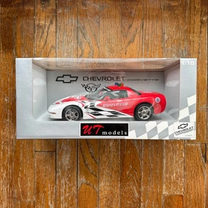 1/18 UT MODELS '99 Chevrolet CORVETTE LE MANS 24hr Diecast Safety Car NEW - Picture 1 of 9
