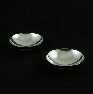 Georg Jensen A Pair of Small Sterling Silver Bowls / Ashtrays #825 - Bernadotte - Picture 1 of 3