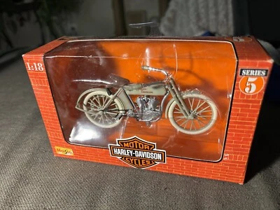 Harley-Davidson Maisto 1998 serie 1/18 5 1909 doble 5D V-Twin motocicleta/en caja Foto 1 de 4