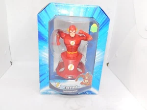 DC Comics The Flash Resin Paperweight Figure - Picture 1 of 2