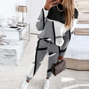 Women's 2 Piece Sweatsuit Outfits, Long Sleeve Pullover Tops and Sweatpants Sets - Picture 1 of 11
