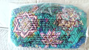 Vera Bradley Grand Travel Cosmetic in Peacock Garden *Retired Pattern* NWT's - Picture 1 of 3