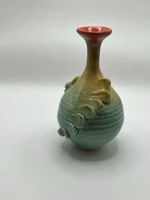 Vaso Bud por Takuro Shibata.   GI - Imagem 1 de 2