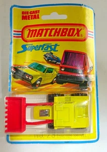 Pala Tractora Matchbox Superfast Nº 29C Amarillo Claro Motor Cromo en Blisterpack - Imagen 1 de 5