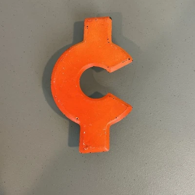 Símbolo de centavo vintage de metal de 7,5" para carpa letrero rojo-naranja con clips envejecidos Foto 1 de 4