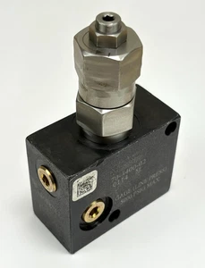 Vektek 70-4400-02 Pressure Limit Reduction Valve, 5,000 PSI - Picture 1 of 8