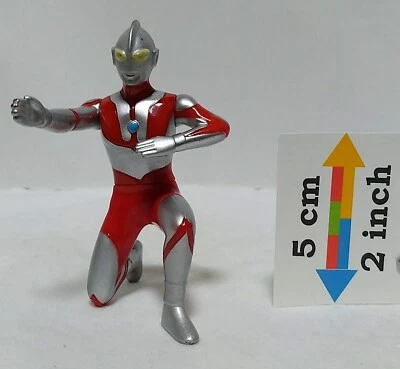 Figura Ultraman Hero Kaiju Monster McDonald 2013 Ultra Slash 3,3" Foto 1 de 4