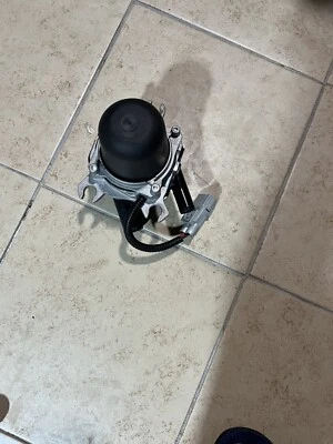 Bomba de ar secundária 2007 - 2013 Toyota Sequoia Tundra Land Cruiser. - Imagem 1 de 4