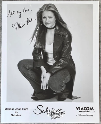 Melissa Joan Hart Signed Sabrina the Teenage Witch 8x10 Promo Press Photo Cover