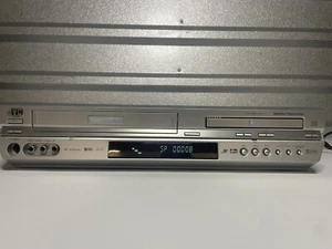 JVC DVD SVHS Combo HR-XVS44U - Picture 1 of 6