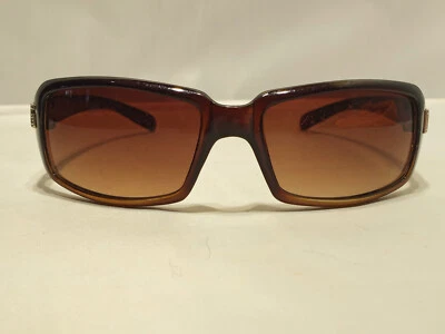 Gafas de sol para mujer DG 23001 negras con lentes de humo Foto 1 de 4