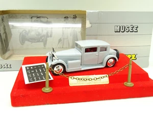 Verem 1/43 - Nachbar Verkleidung grau - Bild 1 von 1