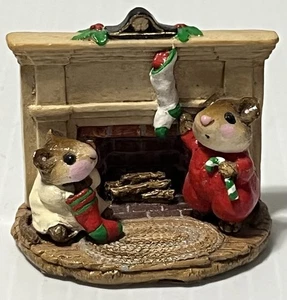 Wee Forest Folk Christmas Morning 1983 William Petersen M-92 Mäuse am Kamin - Bild 1 von 9