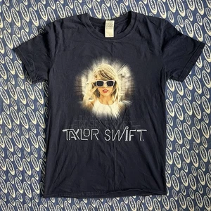 The 1989 World Tour Taylor Swift T-Shirt Gr. S 2015 Concert Band Tee - Bild 1 von 8