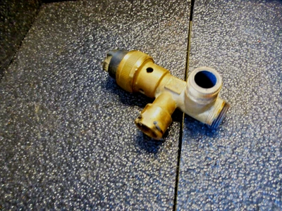 Vaillant Vorrangumschaltventil für VCW VC 194 3-C 196... 252457 - Bild 1 von 2