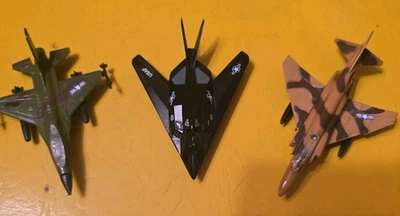 Die-Cast Metal Model of F-117A USAF 798 STEALTH FIGHTER A157 A118 A145 - Image 1 of 4