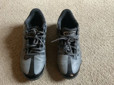 耐克 Vapor 草皮钉鞋黑色/灰色 Youth 6 状况良好 — 第 1/3 张图片