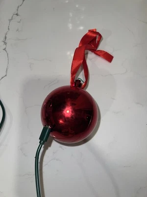 Usado en Excelente Condición Bombilla de Navidad Roja Bluetooth Altavoz Inalámbrico Árbol de Navidad Adorno Bombilla Foto 1 de 4