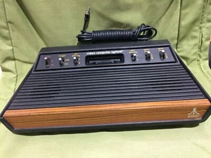 Consola Atari 2600 Six Switch solamente - Imagen 1 de 9