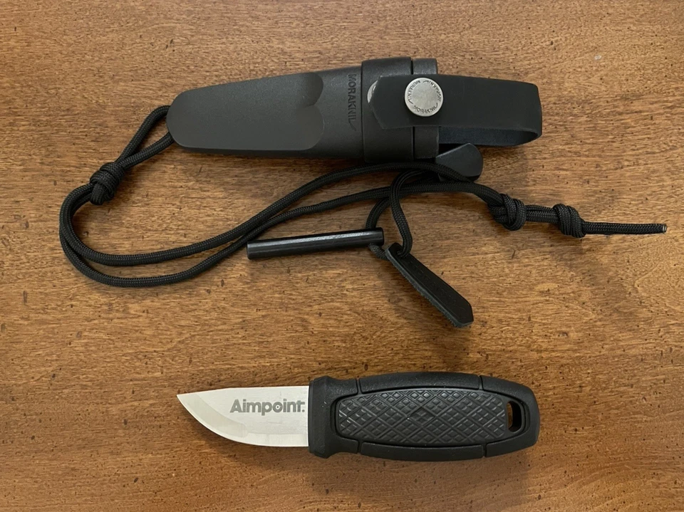 Cuchillo de hoja fija MoraKniv Eldris negro/Kit de inicio de fuego - AimPoint promocional Foto 1 de 3